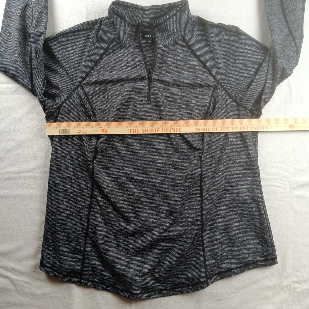 Torrid Womens Active Performance Gray Black 1/4 Zip Pullover Thumbholes - Size 4 - Picture 11 of 14